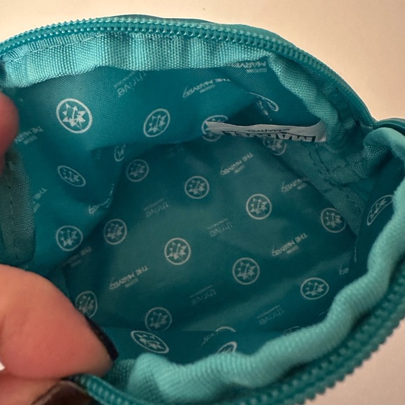 Thrive Marvel Causmetics Pouch-NWOT - Picture 7 of 10